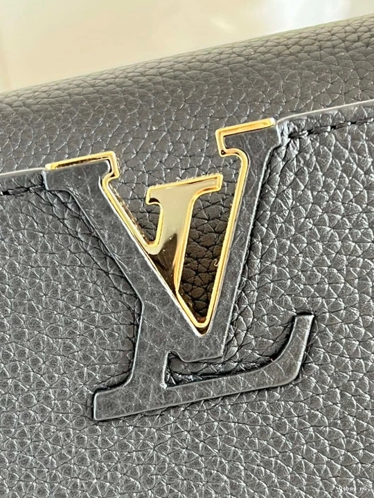 LOUIS VUITTON CAPUCINES BB 0727